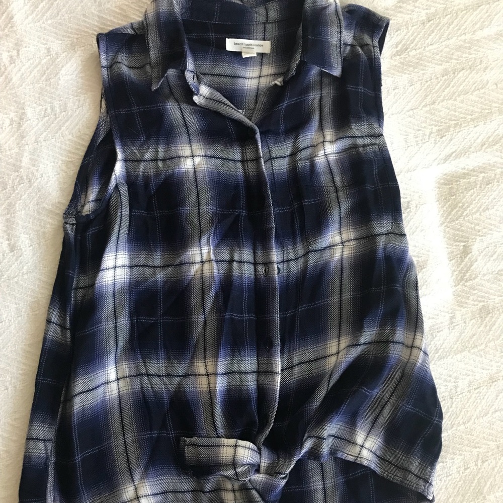 Beach lunch lounge plaid tie shirt
